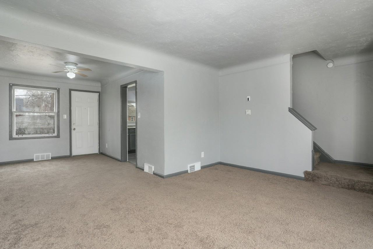 18492 Greenfield Road - Photo 3 of 21