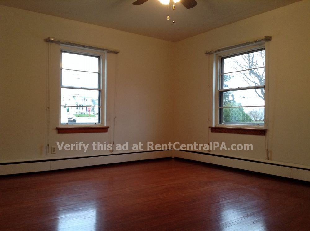 814 W Cherry St - Photo 3 of 19