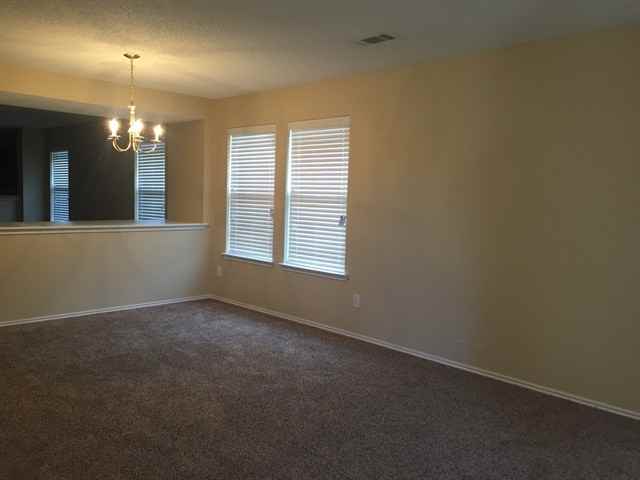 5316 Throckmorton Dr - Photo 2 of 11