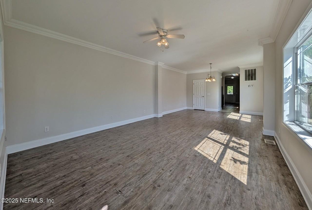 457 4th Ave S - Photo 5 of 15