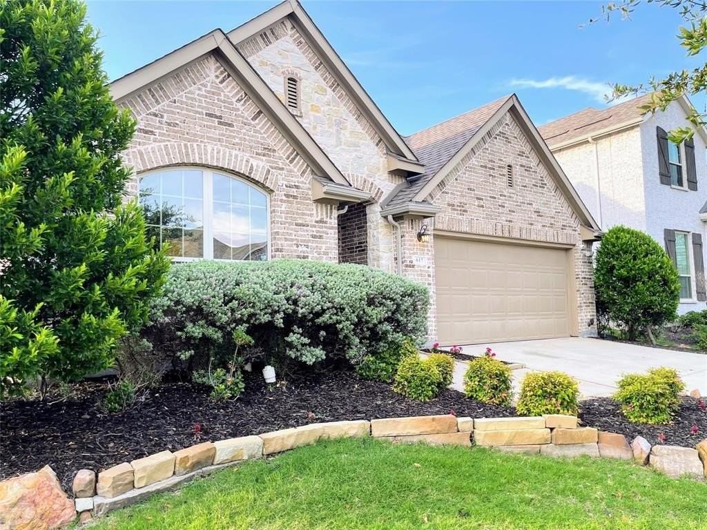 617 Barnstorm Drive - Photo 2 of 30