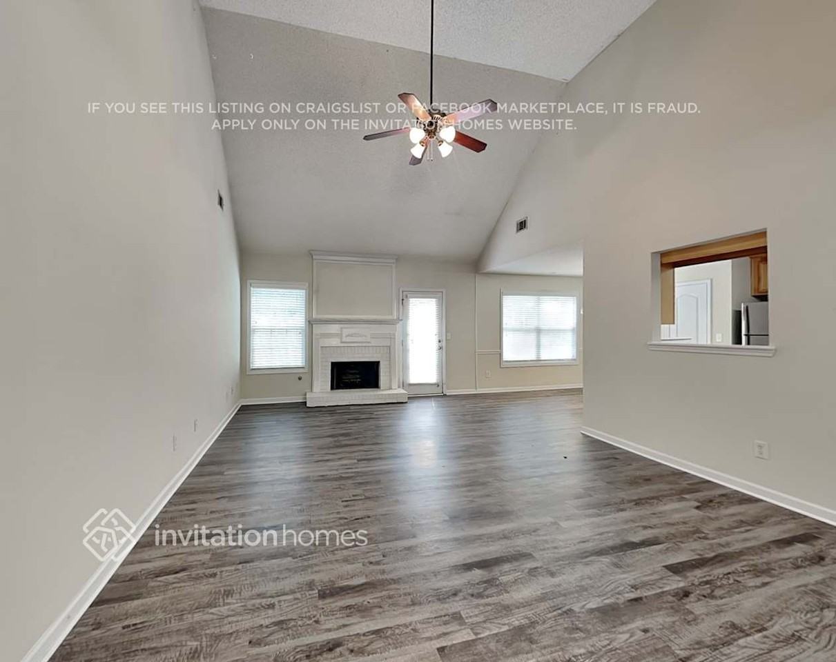307 Peachtree Cir - Photo 6 of 18