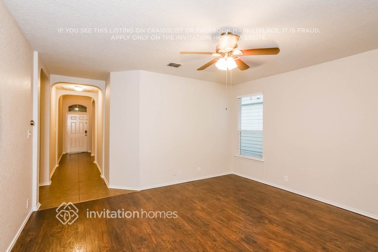 180 Reeves Gdn - Photo 3 of 16