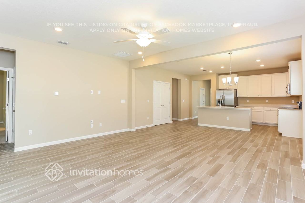 6259 Morning Bluff Dr - Photo 3 of 17