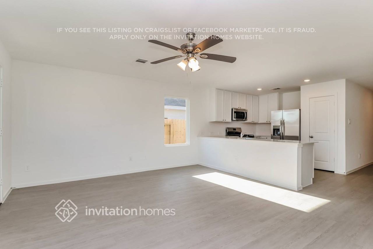16465 Blossom Grove Dr - Photo 6 of 17