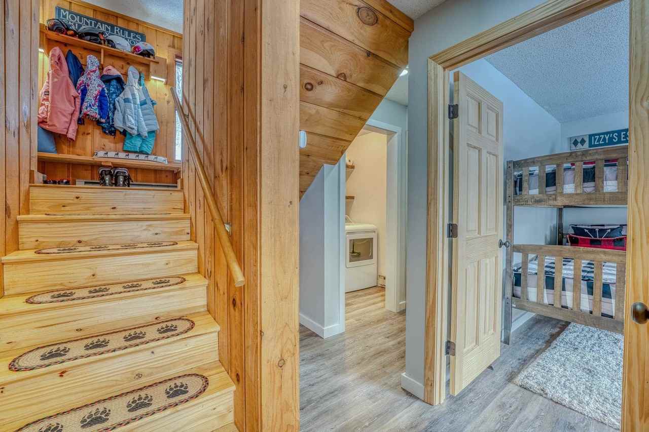 71 Easterly Rd - Photo 4 of 40