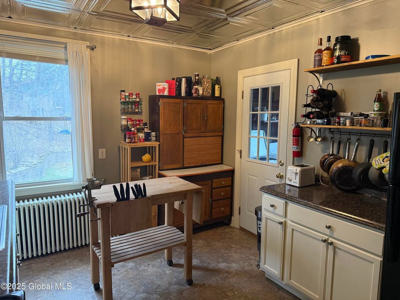 4 Lawrence St - Photo 3 of 18