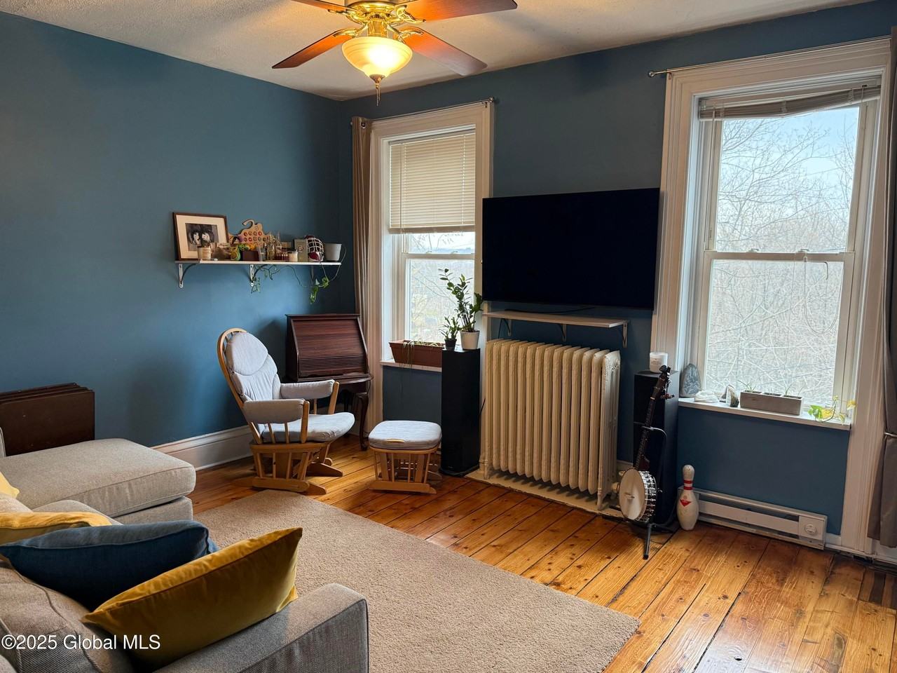 4 Lawrence St - Photo 5 of 18