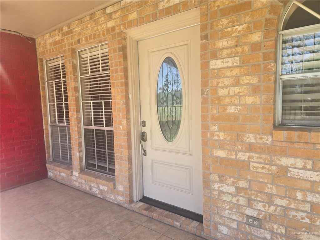 1715 Highland Park Ave - Photo 2 of 24