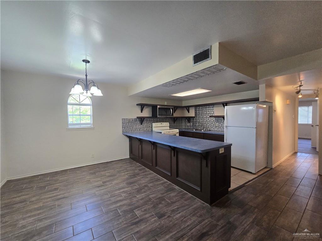 1715 Highland Park Ave - Photo 7 of 24