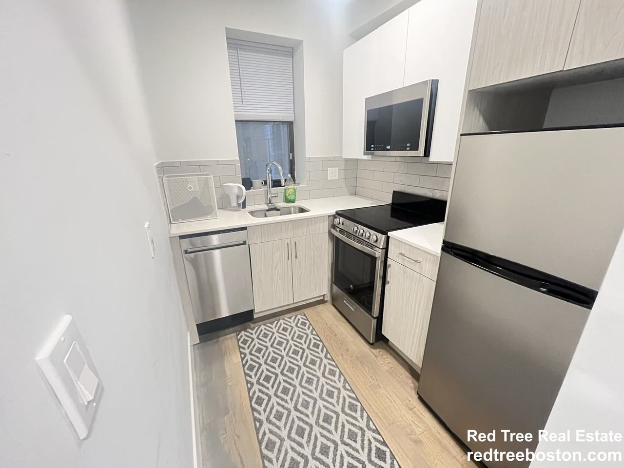 19 Peterborough St #11
