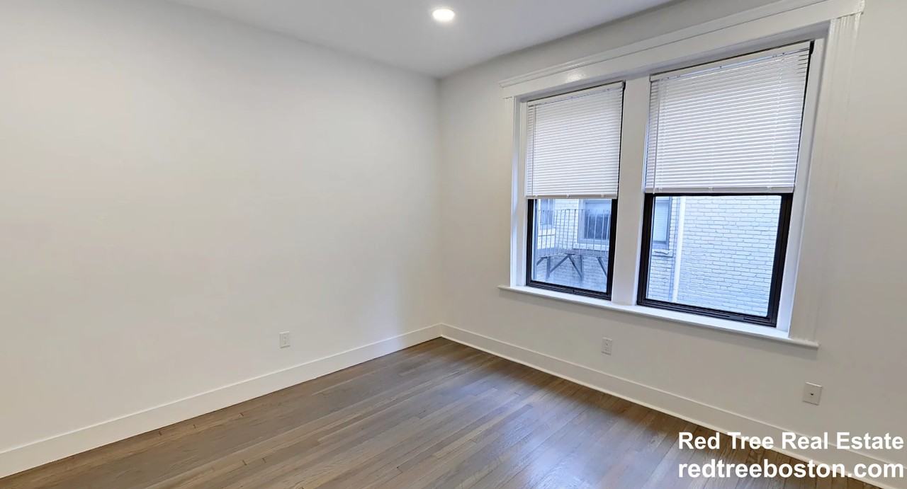 19 Peterborough St #15