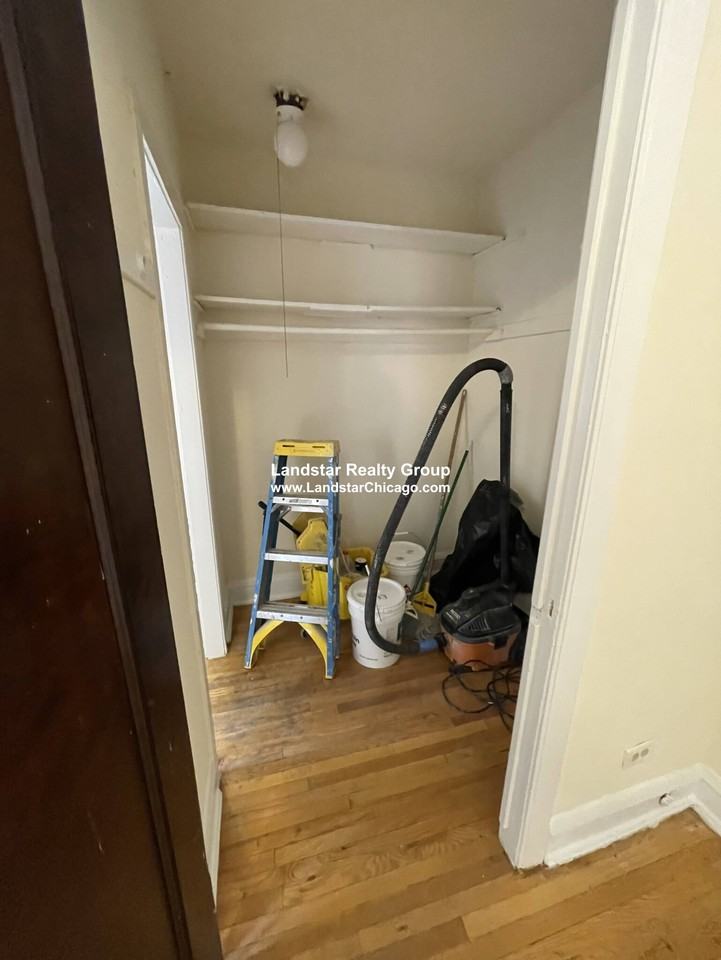 3304 W Schubert Ave #2K - Photo 3 of 8