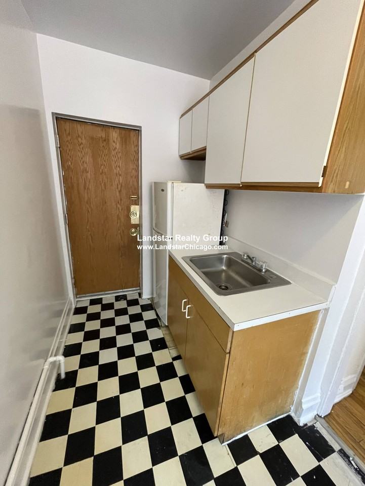 3304 W Schubert Ave #2K - Photo 6 of 8