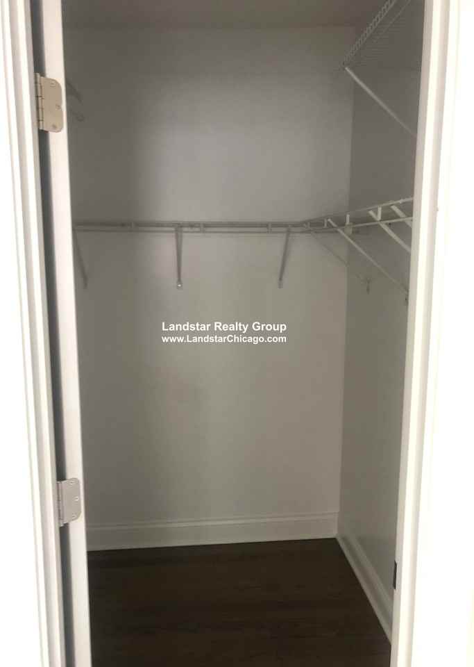 2645 N Spaulding Ave #1E - Photo 2 of 20