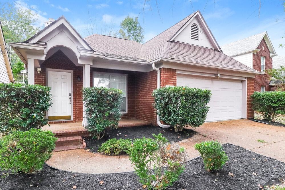 1067 Nolan Ln - Photo 3 of 16