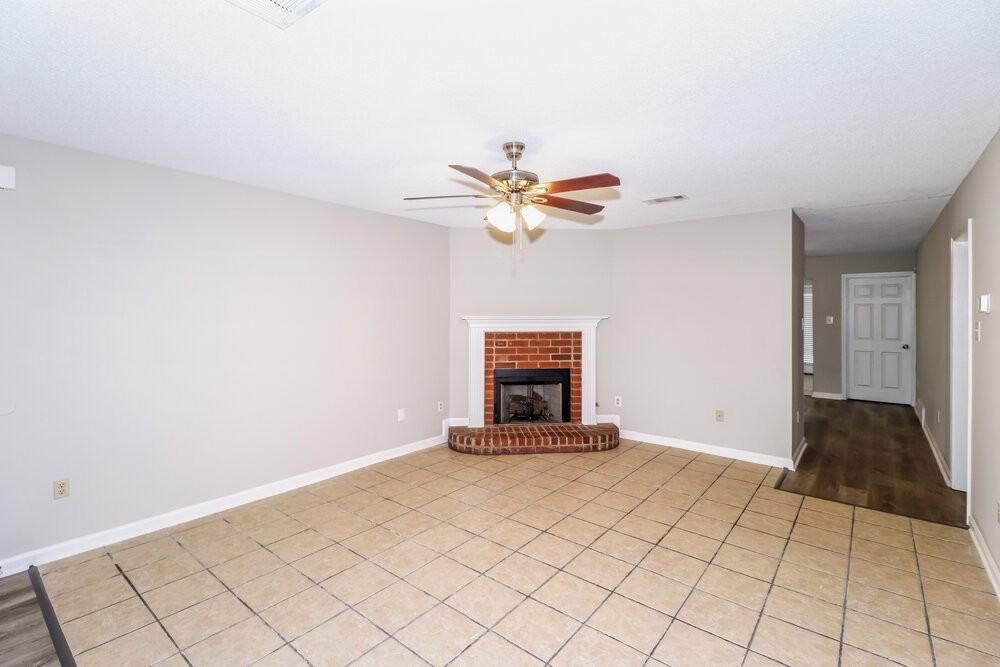 1067 Nolan Ln - Photo 5 of 16