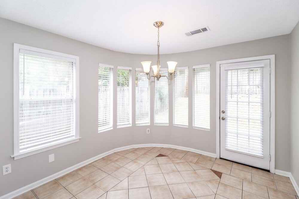 1067 Nolan Ln - Photo 6 of 16