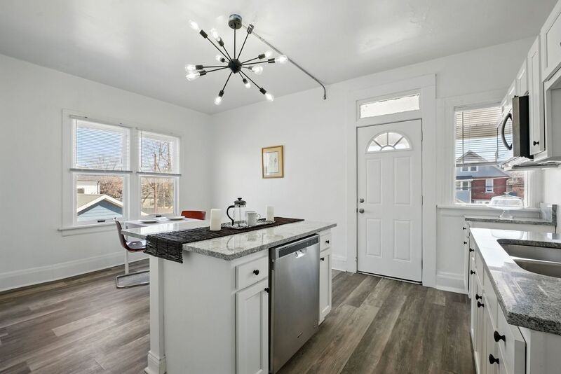 62 N 20th St - Photo 3 of 28