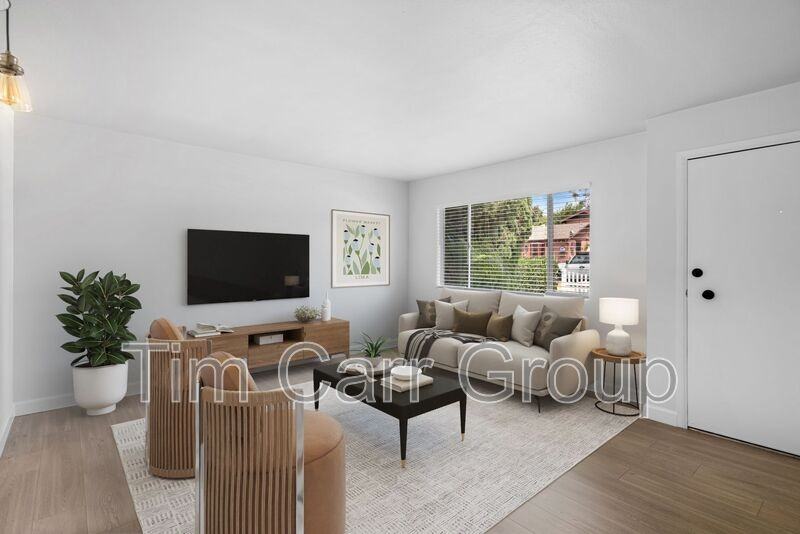 219 Knox Pl #A - Photo 3 of 15