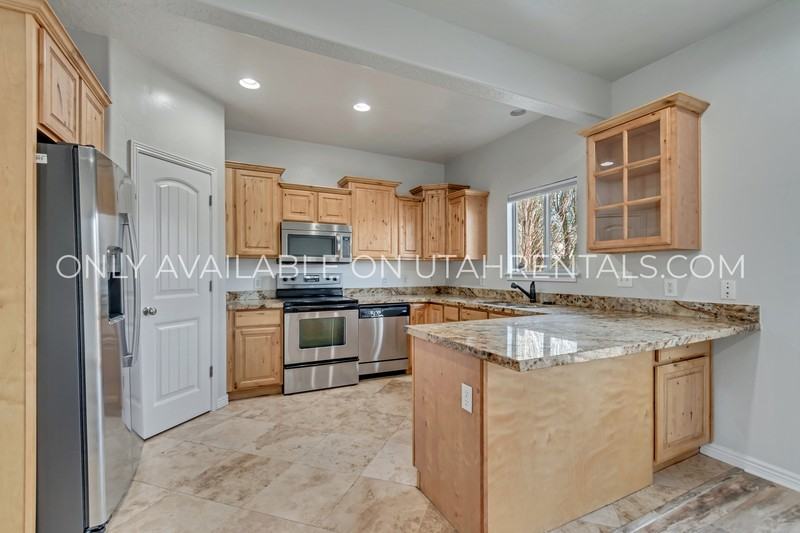279 E Ailee Ln - Photo 6 of 19