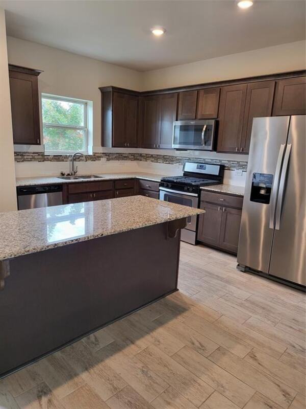 5805 Charles Merle Dr #B - Photo 3 of 32