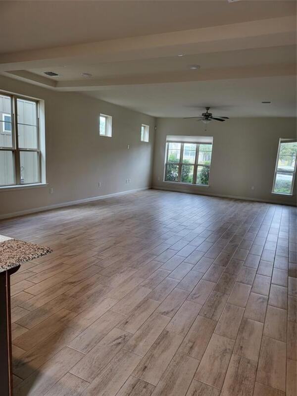 5805 Charles Merle Dr #B - Photo 7 of 32