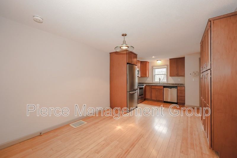 6 Pleasant St #C8 - Photo 5 of 21