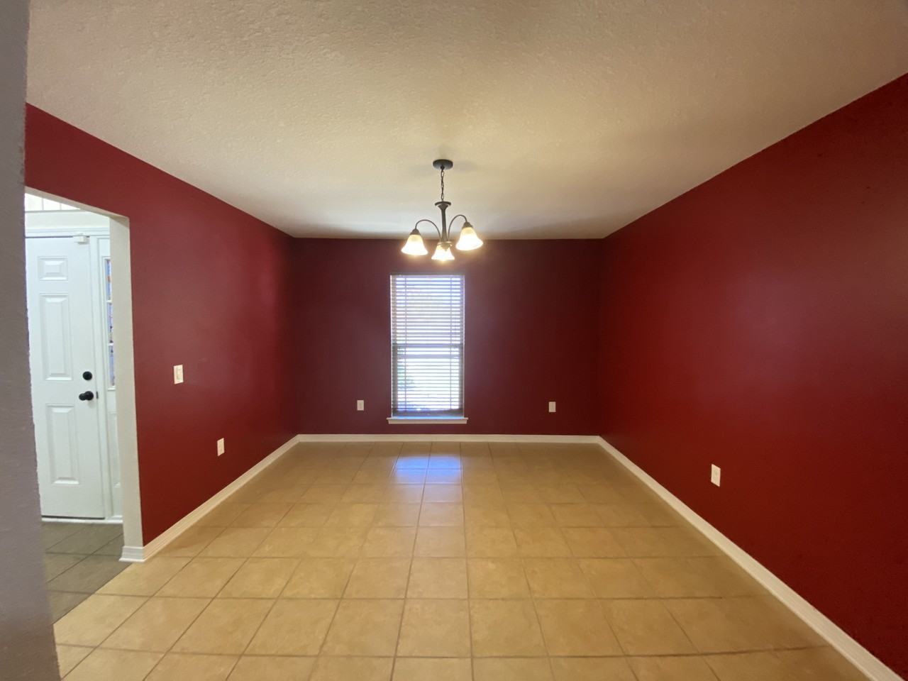 8466 Island Dr - Photo 4 of 35