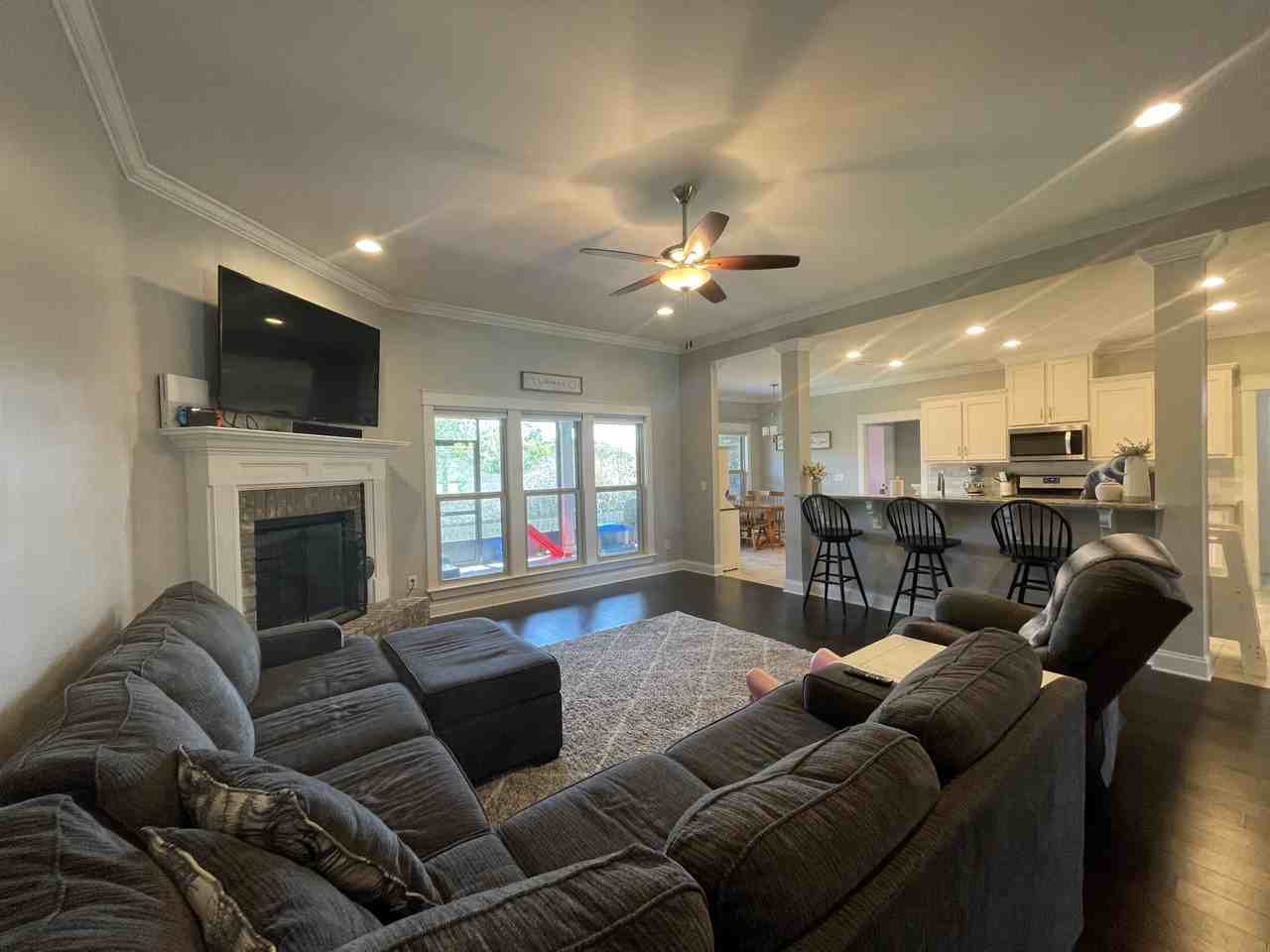 27035 Allenbrook Ct - Photo 2 of 23