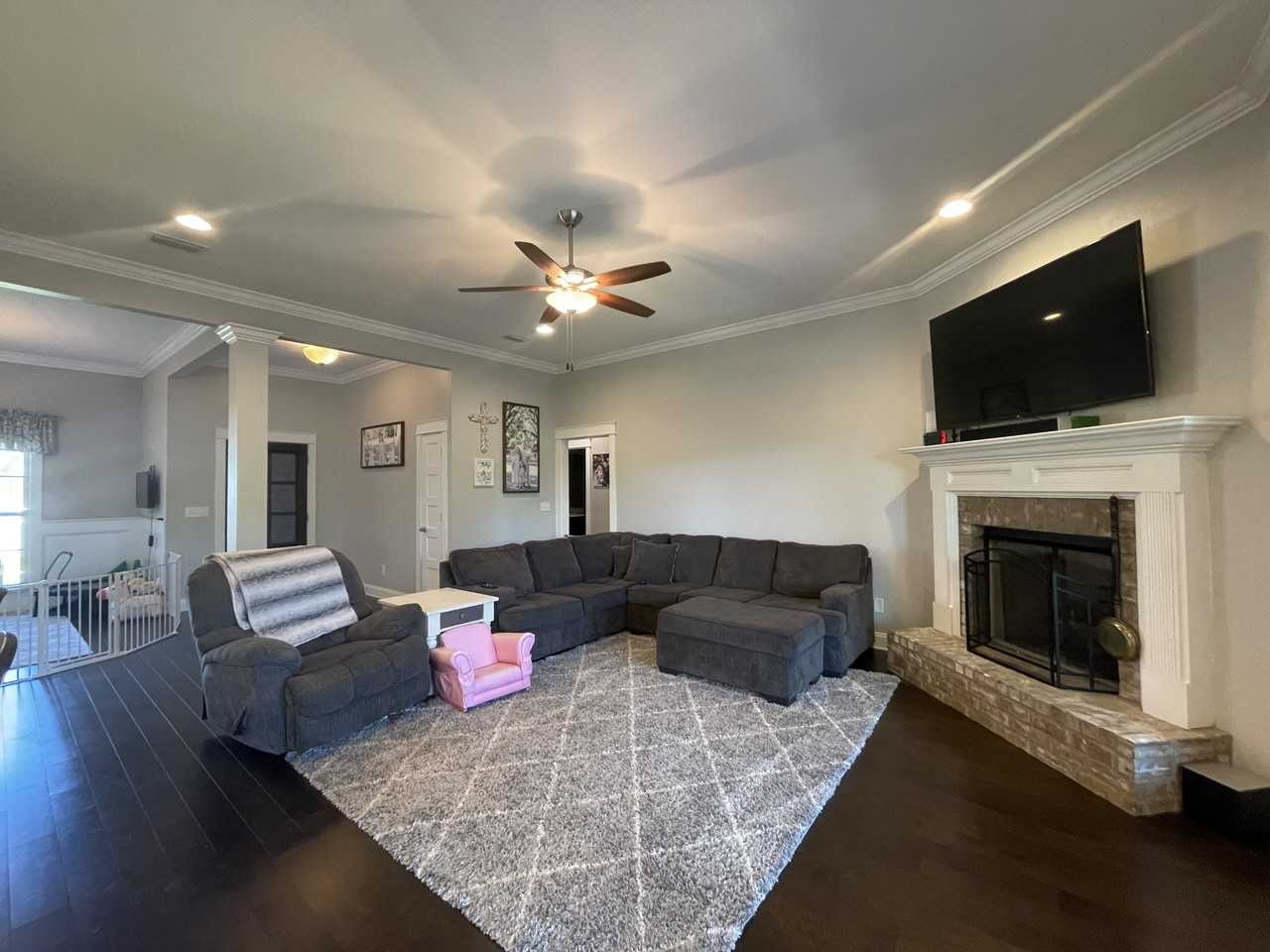 27035 Allenbrook Ct - Photo 3 of 23