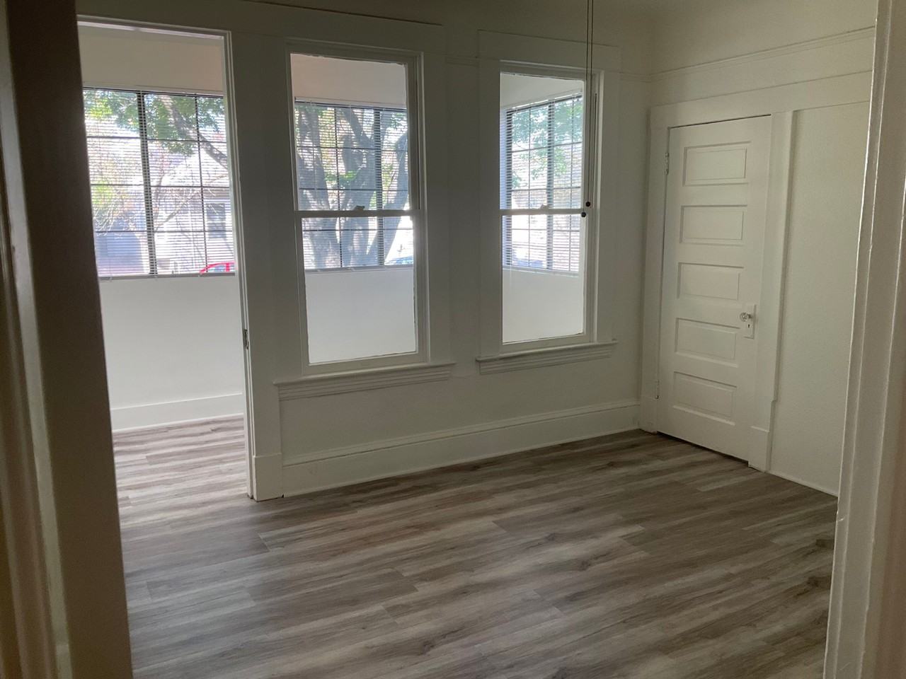 830 N Van Buren St - Photo 2 of 5