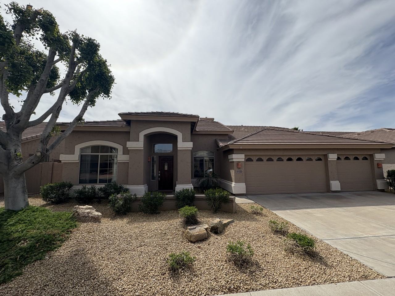 5123 E Michelle Dr - Photo 3 of 33