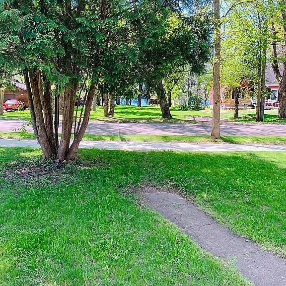 309 1st St - Photo 2 of 14