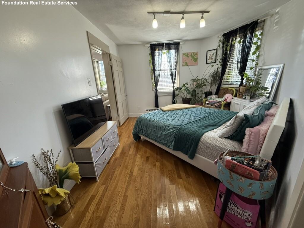 1693 Commonwealth Ave #B - Photo 7 of 15