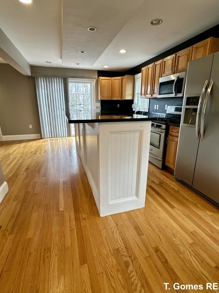 26 Calumet St #2 - Photo 3 of 25
