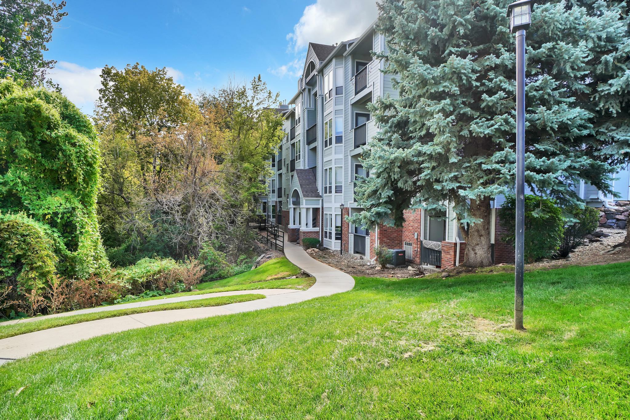 Residences at Bear Creek - Photo 4 of 16