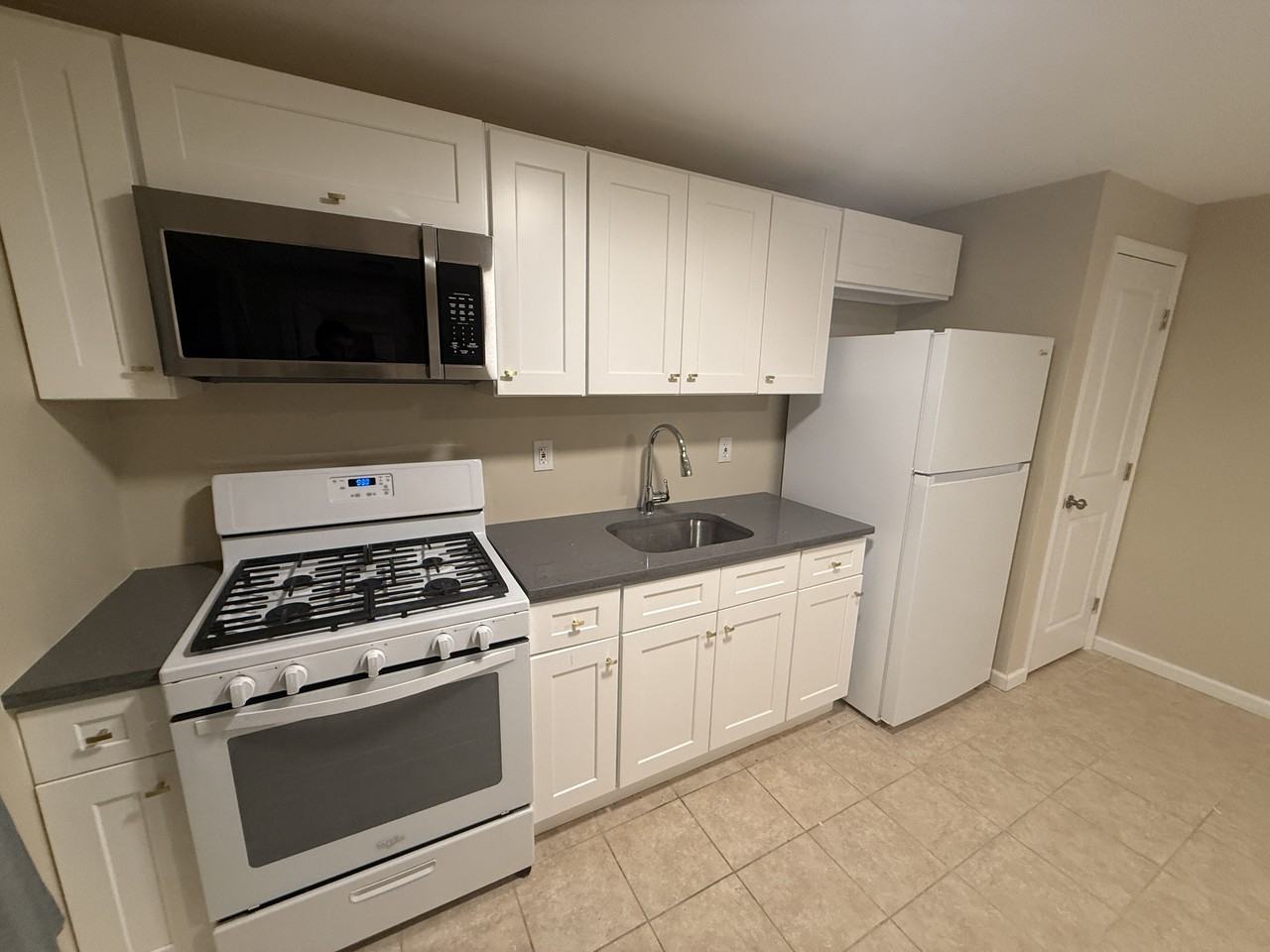 280 Lake Ave #2 - Photo 3 of 14