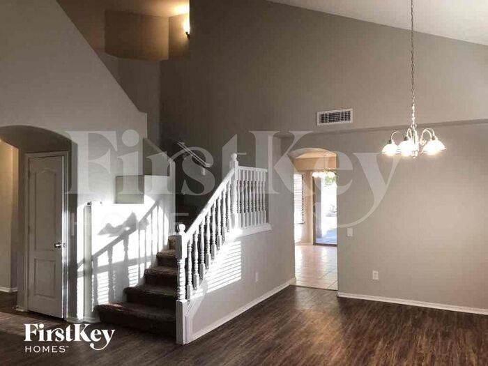 8627 E Monterey Ave - Photo 3 of 20