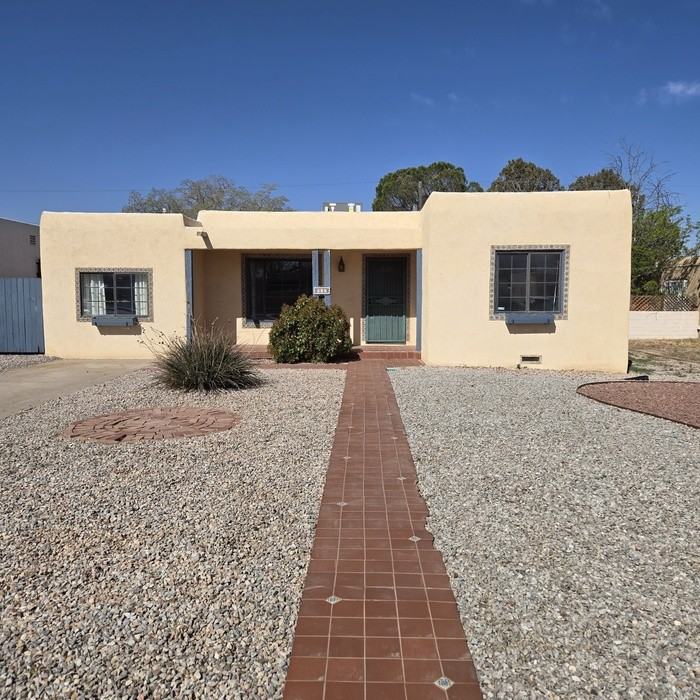 311 Quincy St Ne - Photo 2 of 34