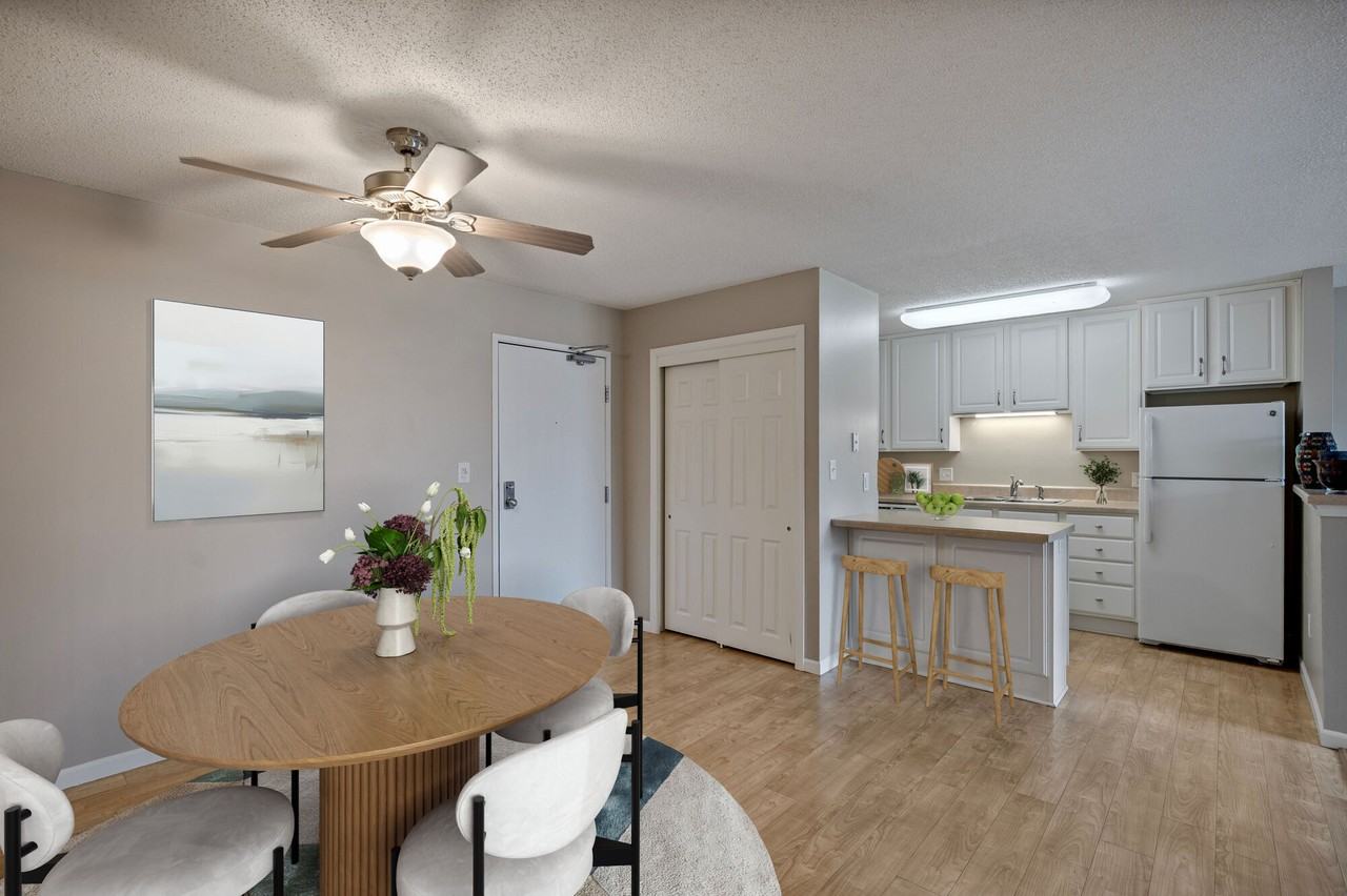 Riva Ridge Apartments - Photo 6 of 20