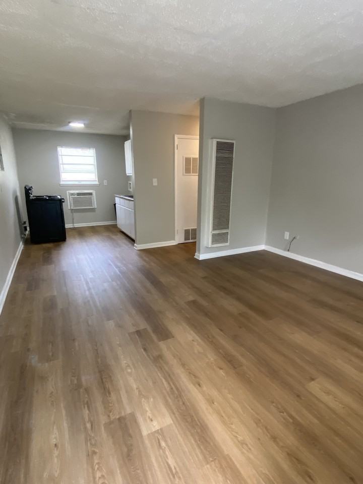 712 47th St N, Apt F, Birmingham, AL 35212 - Photo 3 of 8