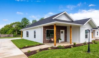 922 N Blake Ave - Photo 1 of 1