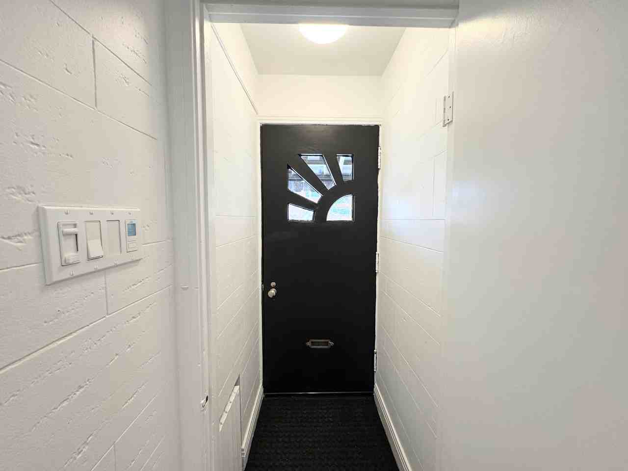 5052 Rue de Mentana - Photo 2 of 13