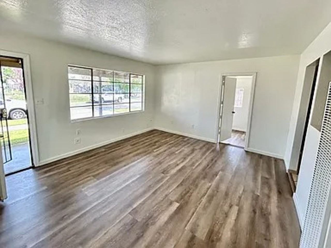 4512 E Inyo St - Photo 2 of 11