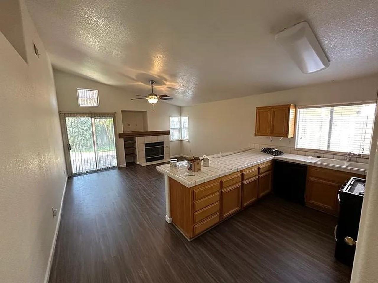 5103 Greenville Ct - Photo 3 of 12