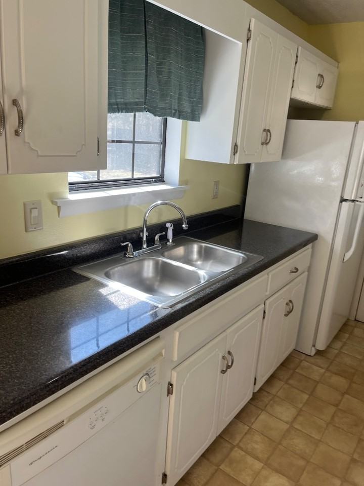 108 Mountain Breeze St - Photo 6 of 20