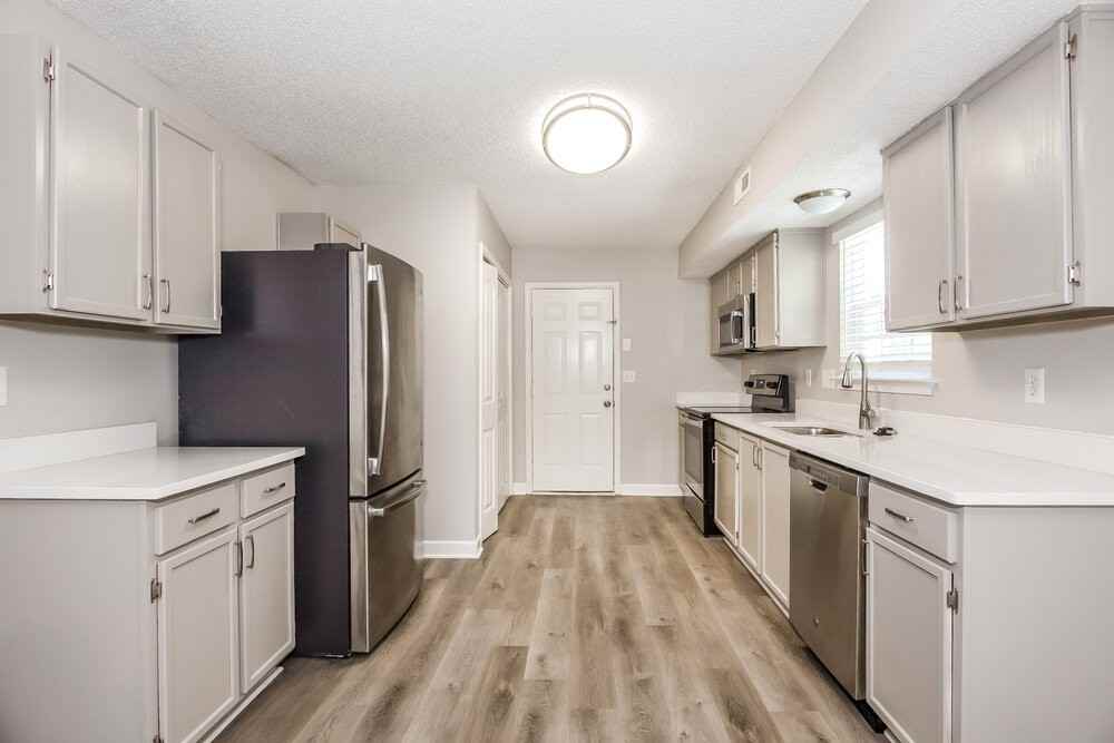 326 Kingville Dr - Photo 6 of 17