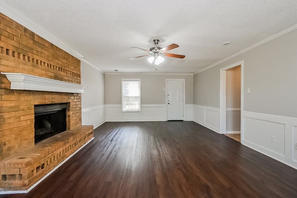 7363 Richmond Rd - Photo 4 of 17