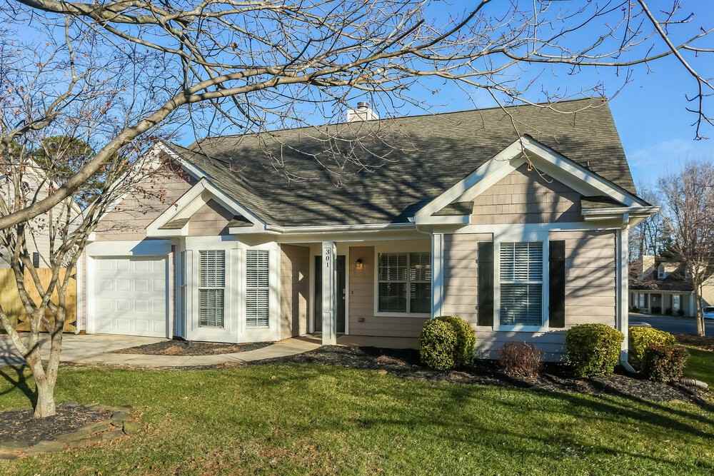 301 Cedarcroft Dr - Photo 3 of 16